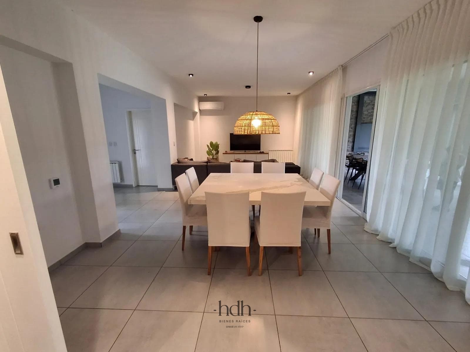 Luxury Home for Sale in Siete Soles: 3 Bedrooms, 2 Bathrooms, with Pool
