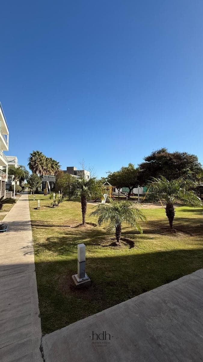 1-Bedroom Apartment for Sale with Balcony and Separate Kitchen in Fontana del Sur
