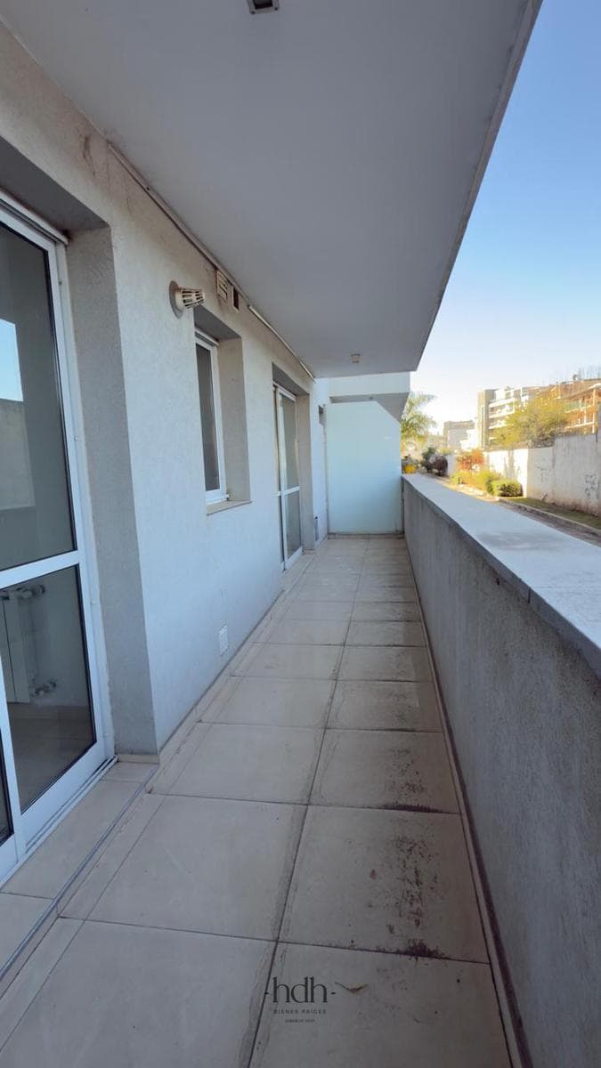 1-Bedroom Apartment for Sale with Balcony and Separate Kitchen in Fontana del Sur