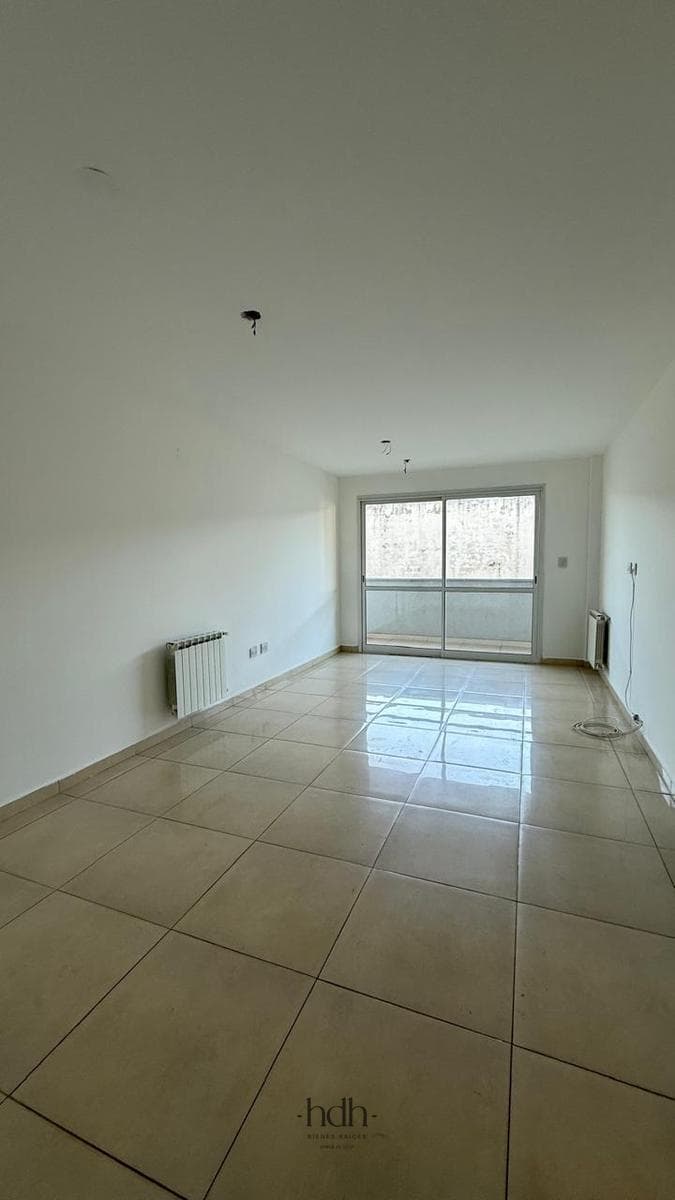 1-Bedroom Apartment for Sale with Balcony and Separate Kitchen in Fontana del Sur