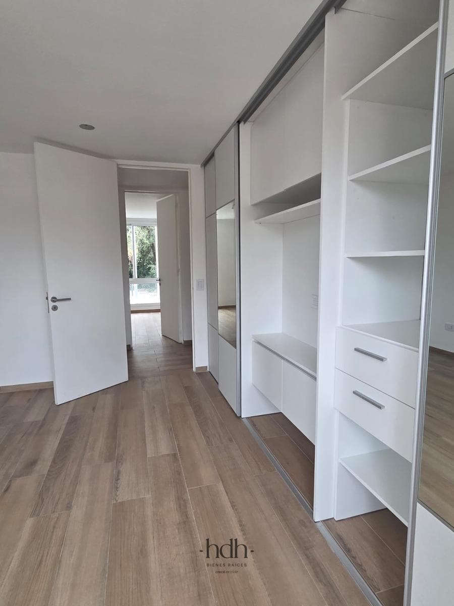 3-Bedroom Duplex House for Rent in a Housing Complex with Amenities and 24-Hour Security