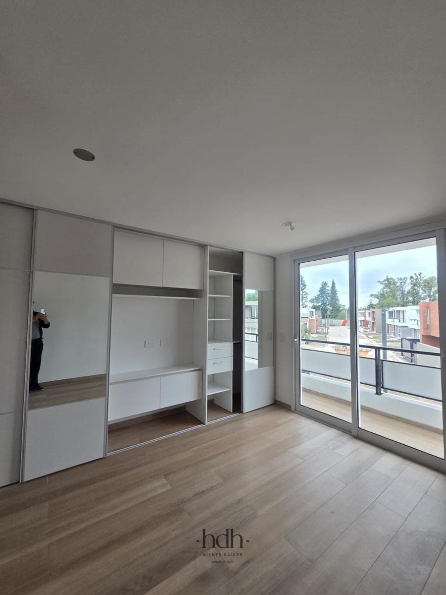 3-Bedroom Duplex House for Rent in a Housing Complex with Amenities and 24-Hour Security