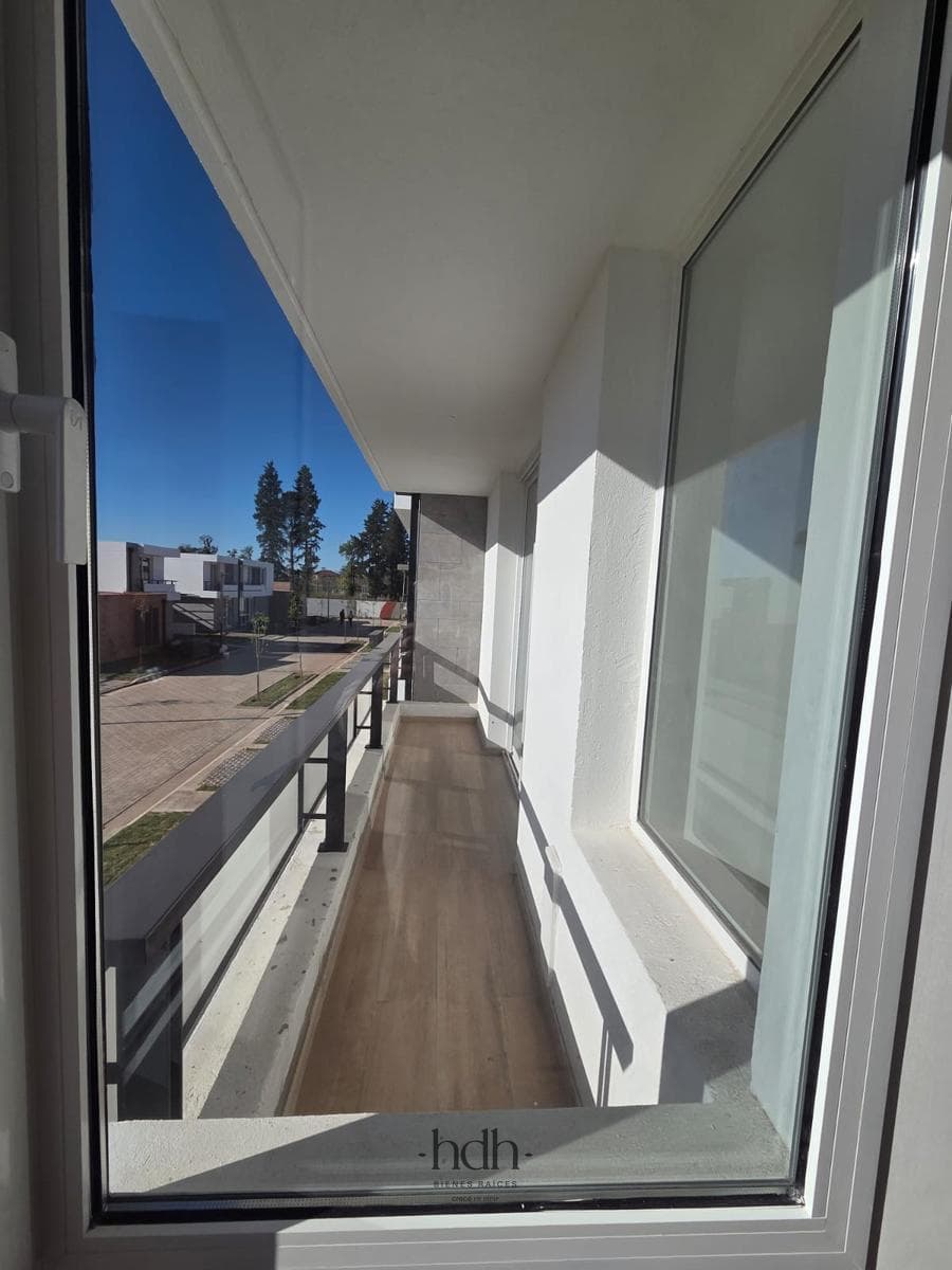 3-Bedroom Duplex House for Rent in a Housing Complex with Amenities and 24-Hour Security
