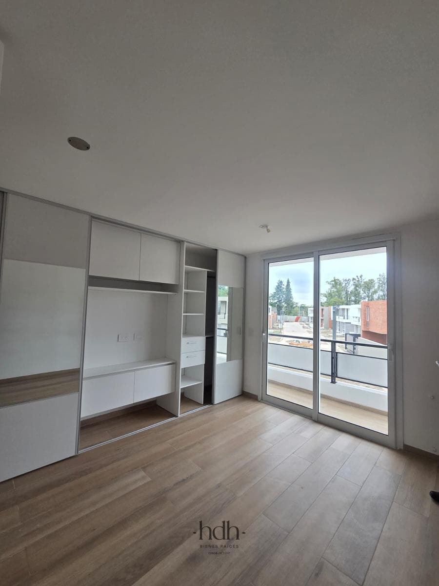 3-Bedroom Duplex House for Rent in a Housing Complex with Amenities and 24-Hour Security