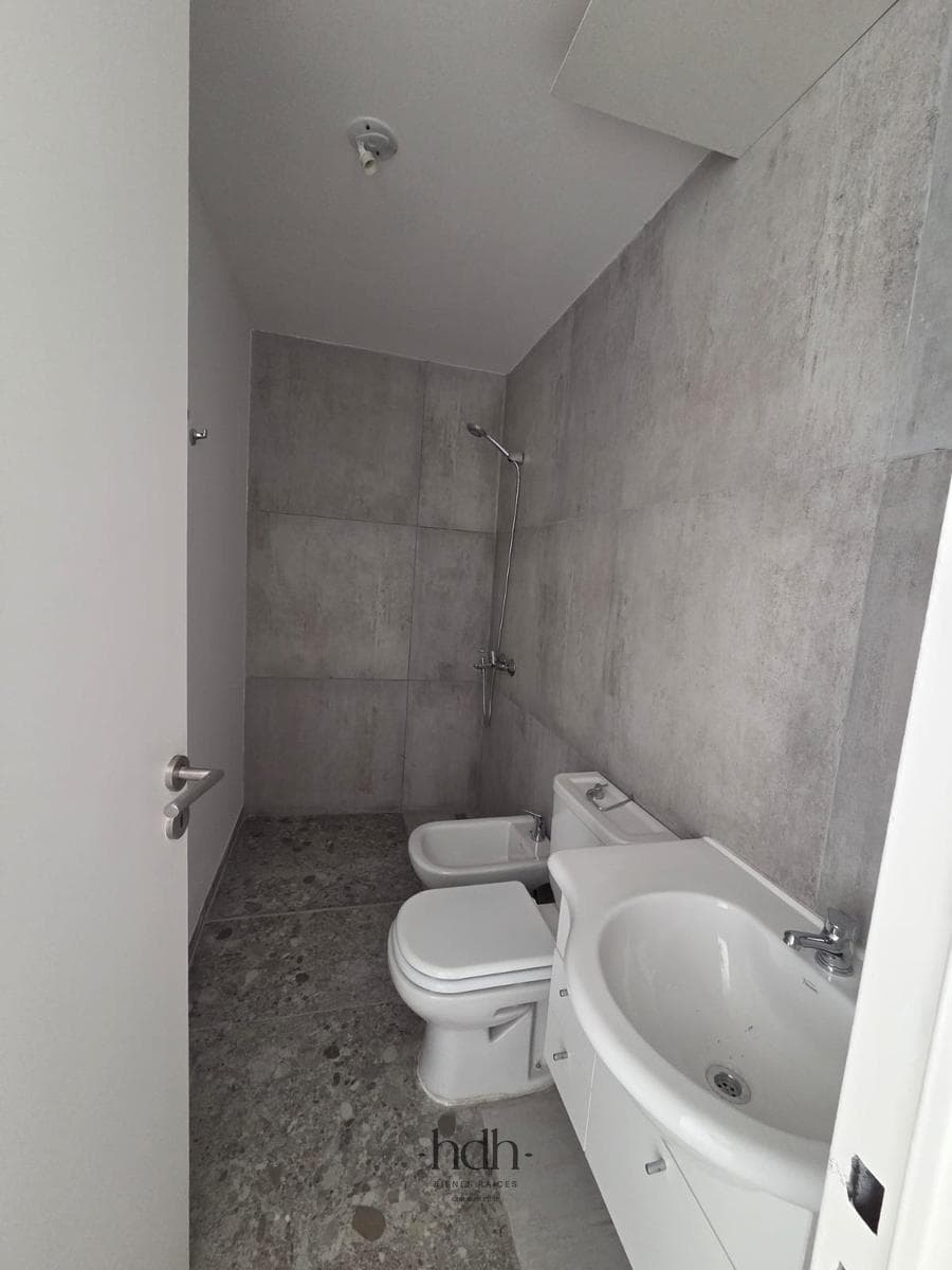 3-Bedroom Duplex House for Rent in a Housing Complex with Amenities and 24-Hour Security