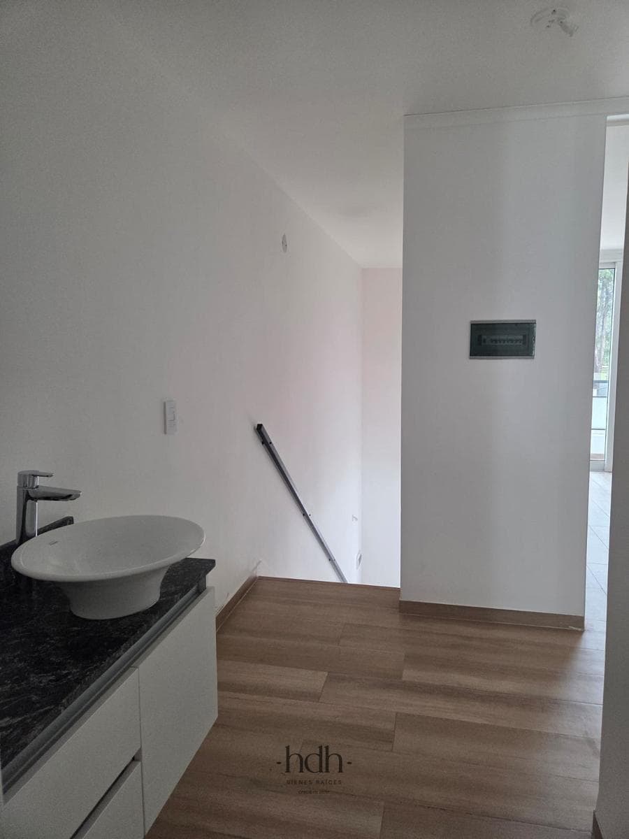 3-Bedroom Duplex House for Rent in a Housing Complex with Amenities and 24-Hour Security