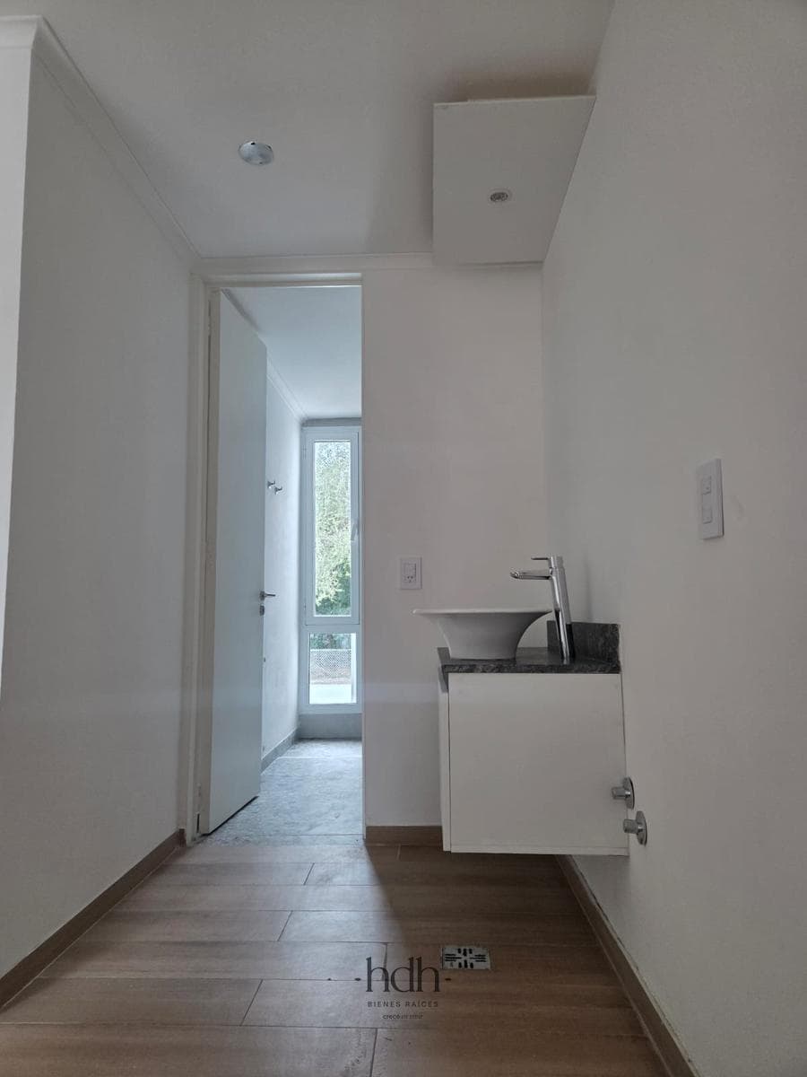 3-Bedroom Duplex House for Rent in a Housing Complex with Amenities and 24-Hour Security