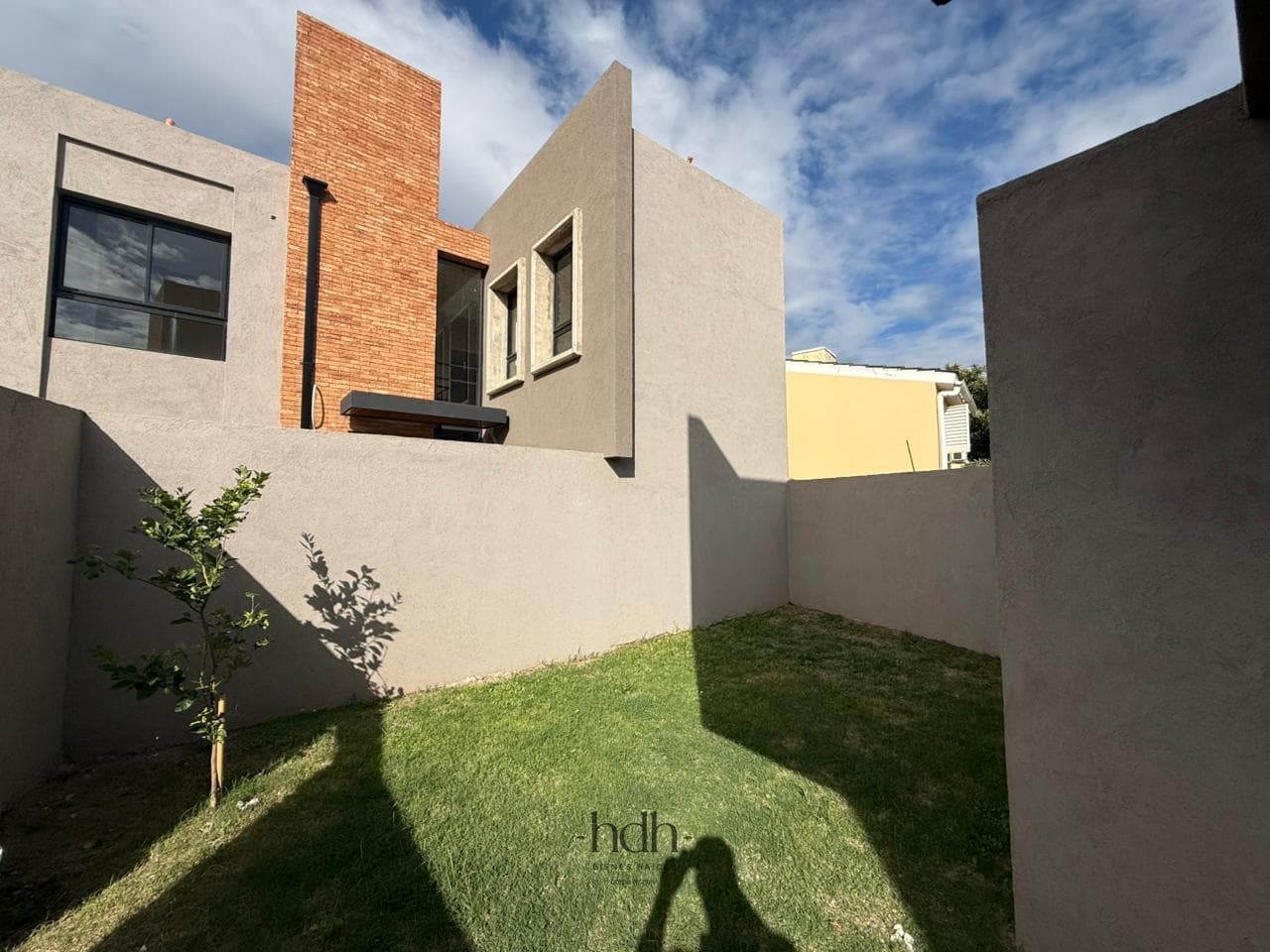 Duplex for sale in Parque Capital on Av. Tronador—2 bedrooms, 2 bathrooms, and a garage