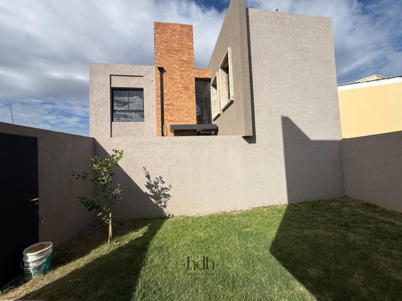 Duplex for sale in Parque Capital on Av. Tronador—2 bedrooms, 2 bathrooms, and a garage