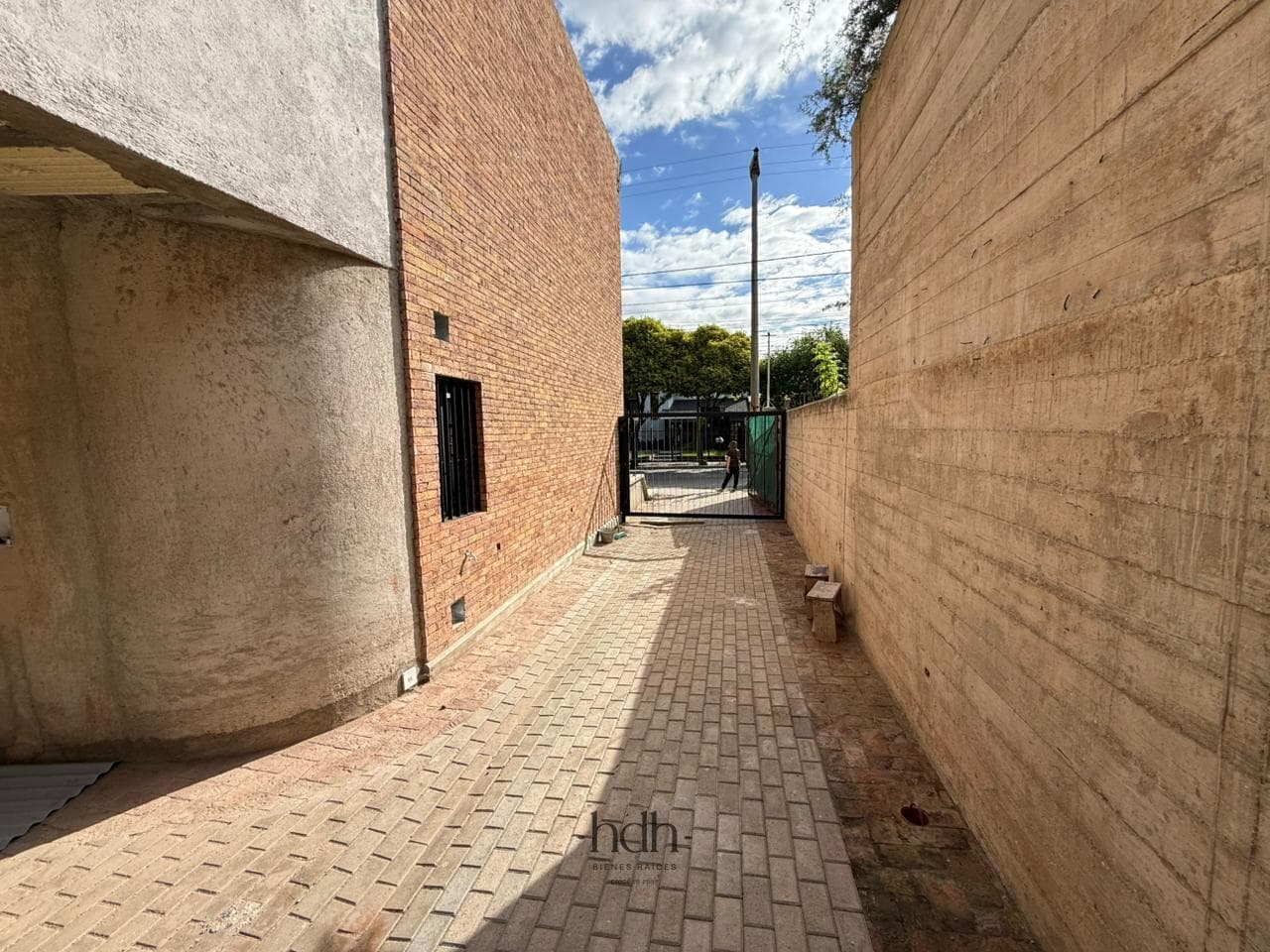 Duplex for sale in Parque Capital on Av. Tronador—2 bedrooms, 2 bathrooms, and a garage