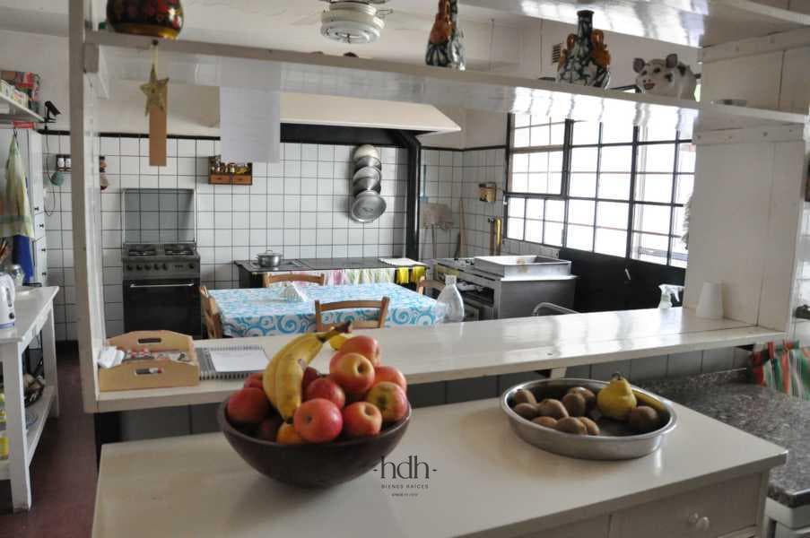 Spectacular 10-bedroom home for sale in Valle Hermoso—ideal for alternative tourism