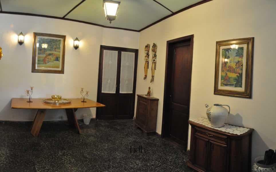 Spectacular 10-bedroom home for sale in Valle Hermoso—ideal for alternative tourism