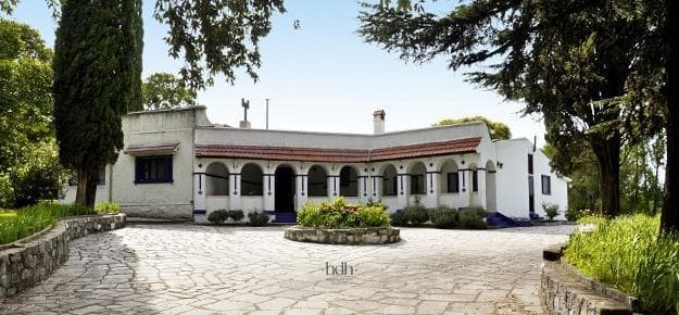 Spectacular 10-bedroom home for sale in Valle Hermoso—ideal for alternative tourism