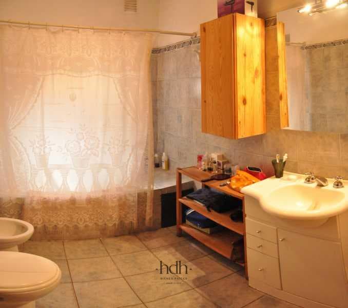 Spectacular 10-bedroom home for sale in Valle Hermoso—ideal for alternative tourism
