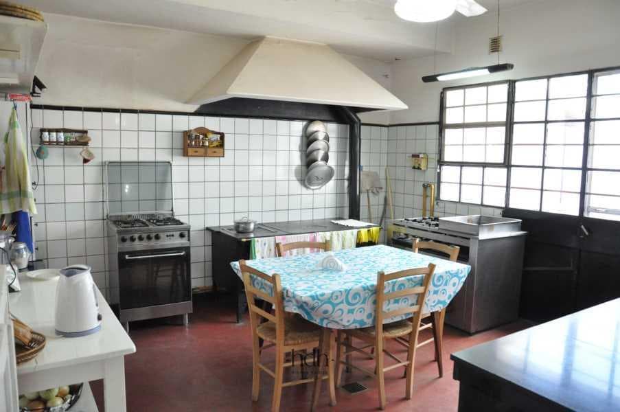 Spectacular 10-bedroom home for sale in Valle Hermoso—ideal for alternative tourism