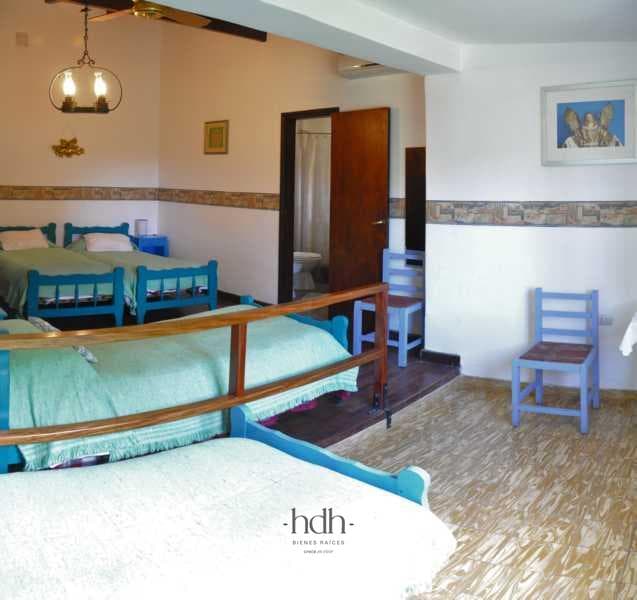 Spectacular 10-bedroom home for sale in Valle Hermoso—ideal for alternative tourism