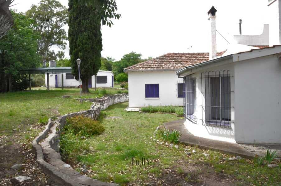Spectacular 10-bedroom home for sale in Valle Hermoso—ideal for alternative tourism