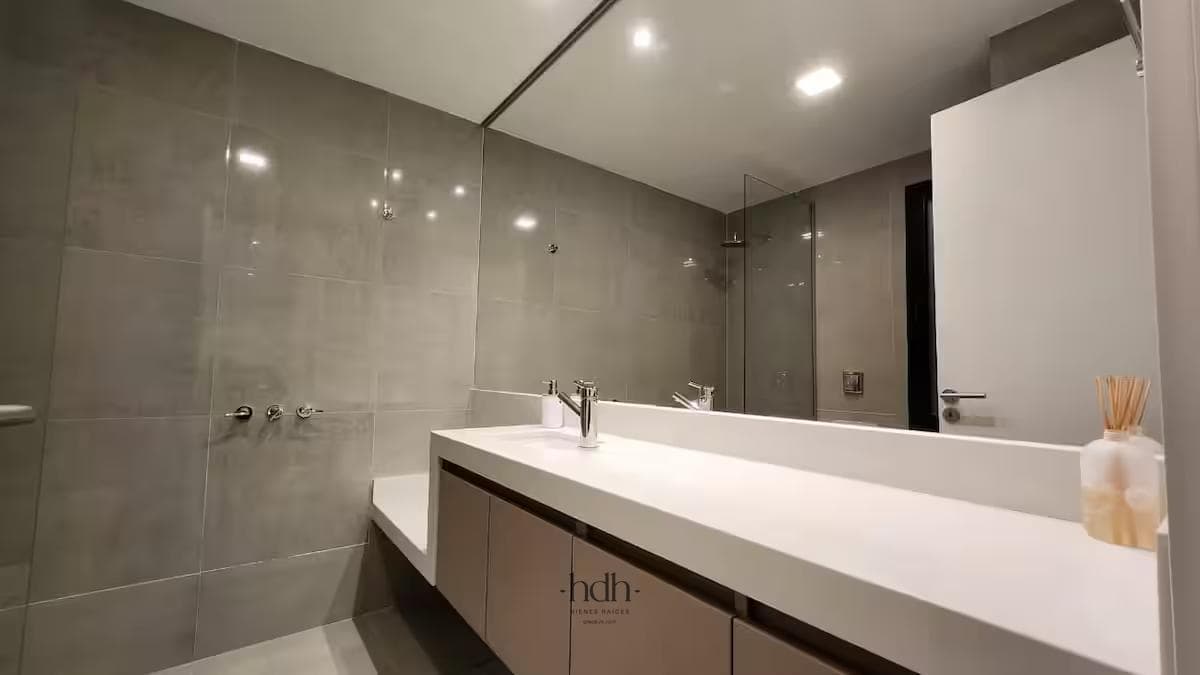 House for sale in Cañuelas Chico: 3 bedrooms, 3 bathrooms, with a furnished patio