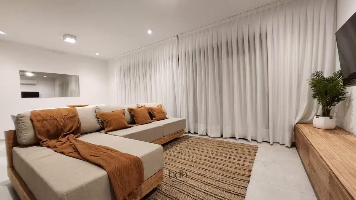 House for sale in Cañuelas Chico: 3 bedrooms, 3 bathrooms, with a furnished patio