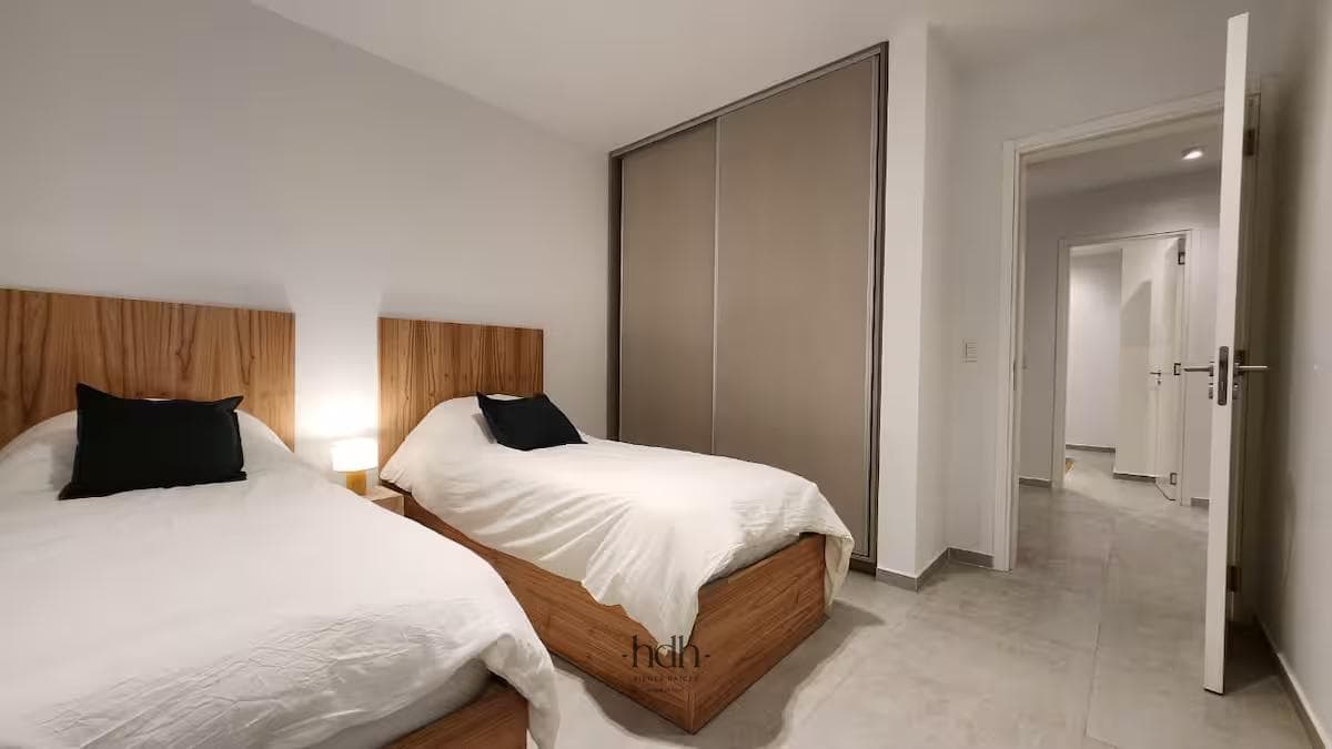 House for sale in Cañuelas Chico: 3 bedrooms, 3 bathrooms, with a furnished patio