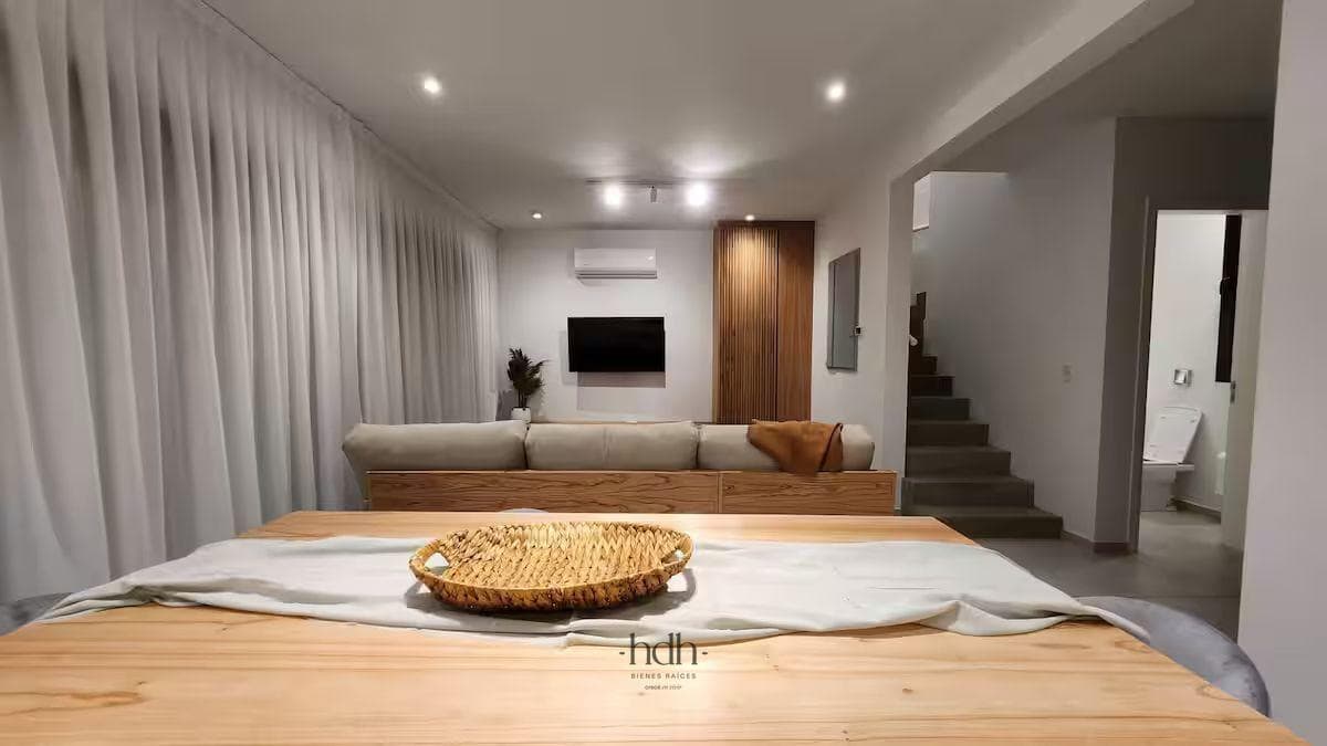 House for sale in Cañuelas Chico: 3 bedrooms, 3 bathrooms, with a furnished patio