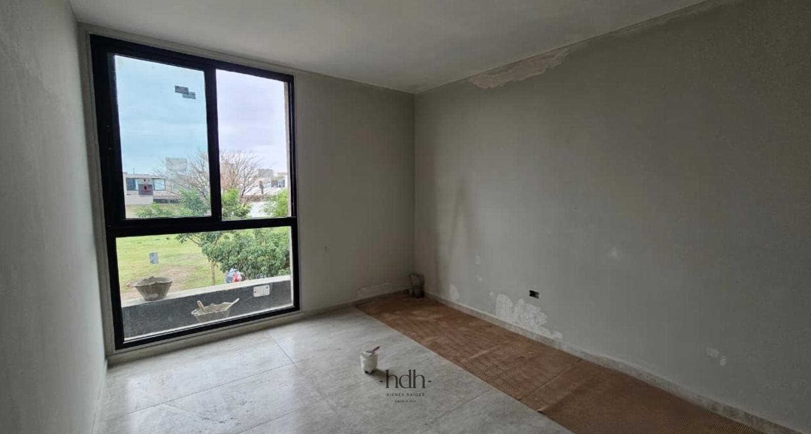 House for sale in La Luisita: 4 bedrooms, 3 bathrooms, with a pool
