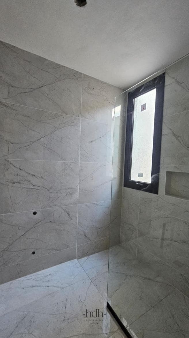 House for sale in La Luisita: 4 bedrooms, 3 bathrooms, with a pool
