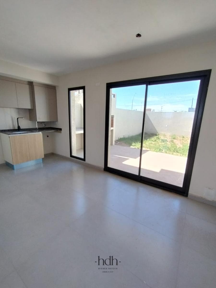 House for sale: 2 bedrooms, 2 bathrooms, 24-hour security