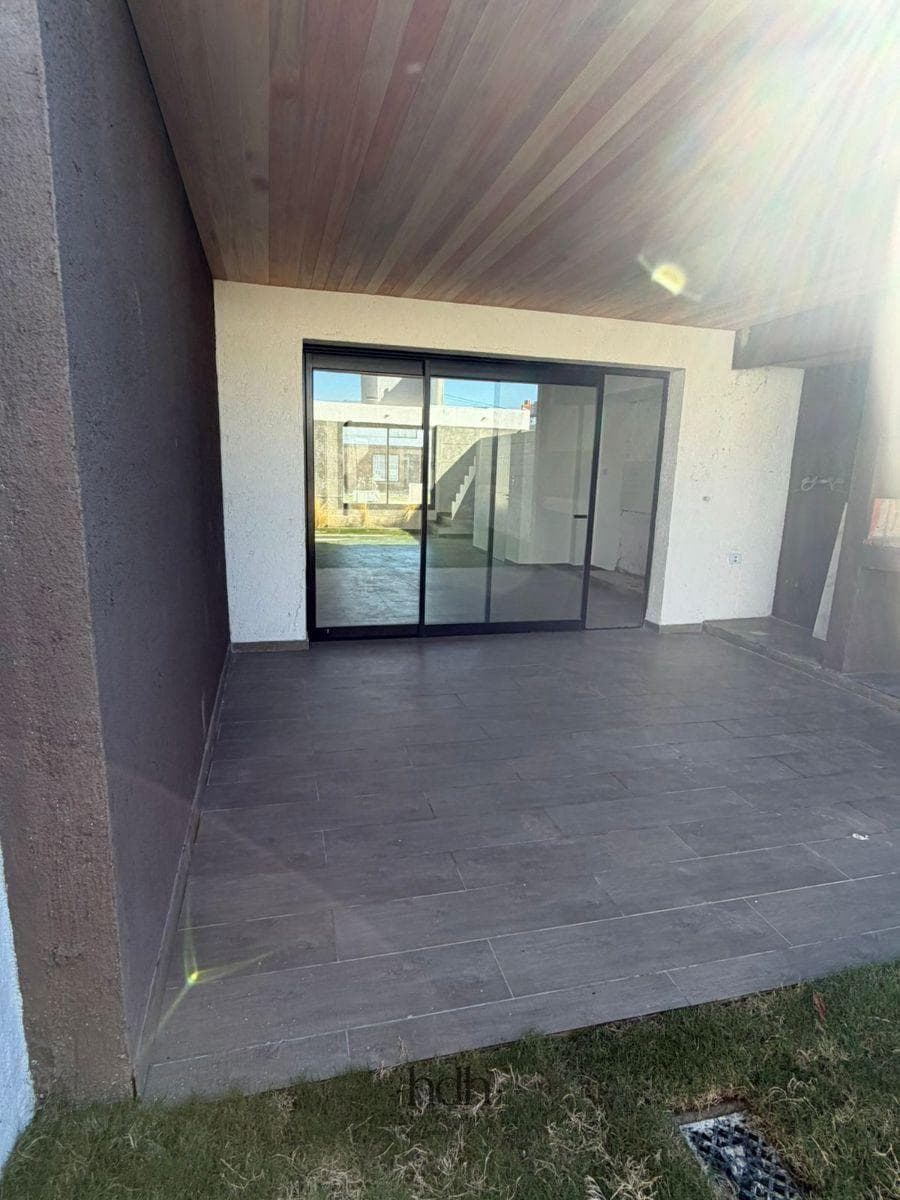House for sale: 2 bedrooms, 2 bathrooms, with 24-hour security, Docta Boulevard