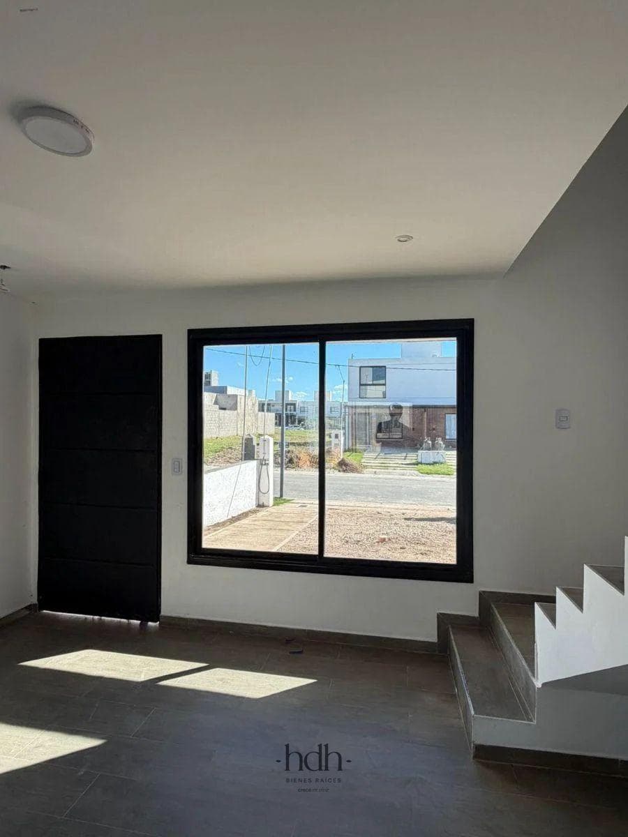 House for sale: 2 bedrooms, 2 bathrooms, with 24-hour security, Docta Boulevard