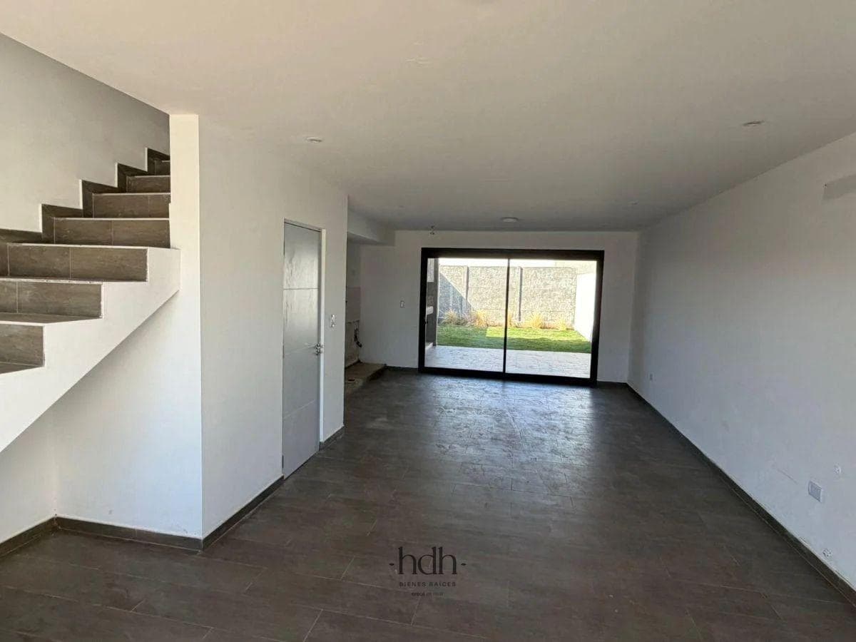 House for sale: 2 bedrooms, 2 bathrooms, with 24-hour security, Docta Boulevard