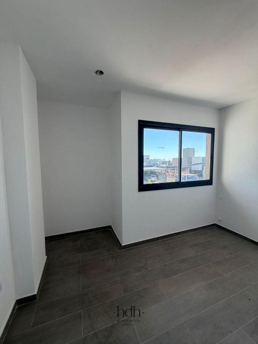 House for sale: 2 bedrooms, 2 bathrooms, with 24-hour security, Docta Boulevard
