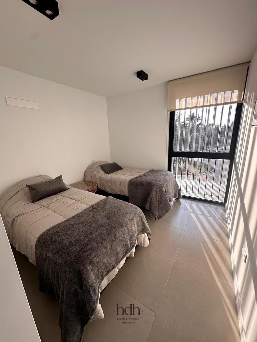 Apartment for Sale in Hoyo 5: 2 bedrooms, 2 bathrooms, furnished