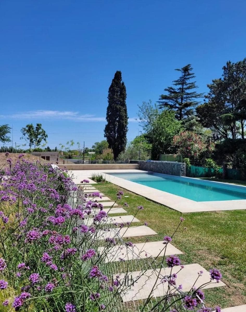 Apartment for Sale in Hoyo 5: 2 bedrooms, 2 bathrooms, furnished