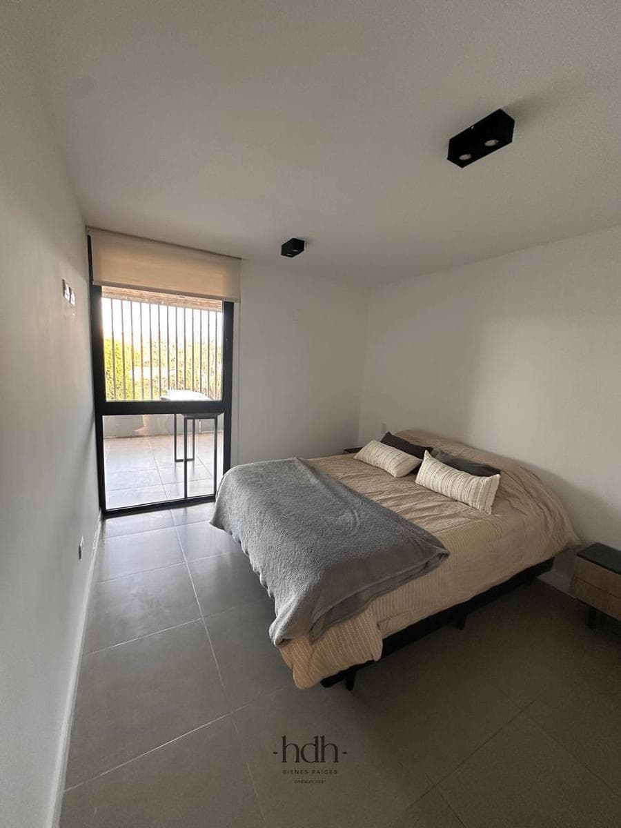 Apartment for Sale in Hoyo 5: 2 bedrooms, 2 bathrooms, furnished