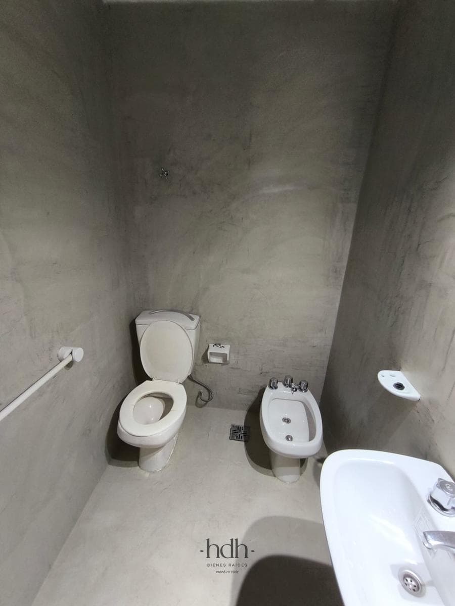 1-bedroom, 1-bathroom apartment for sale with a balcony in Nueva Córdoba