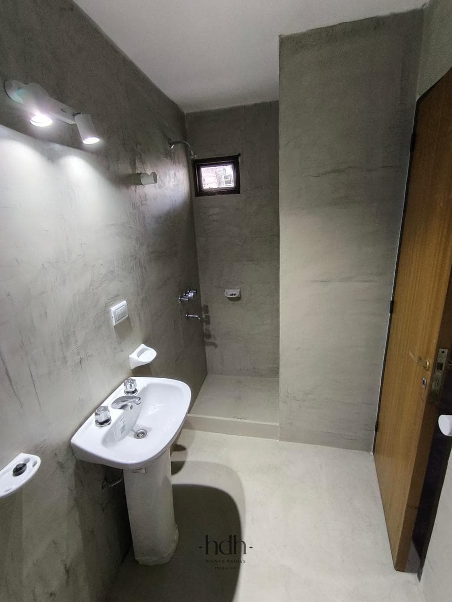 1-bedroom, 1-bathroom apartment for sale with a balcony in Nueva Córdoba