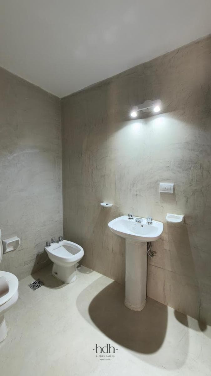1-bedroom, 1-bathroom apartment for sale with a balcony in Nueva Córdoba