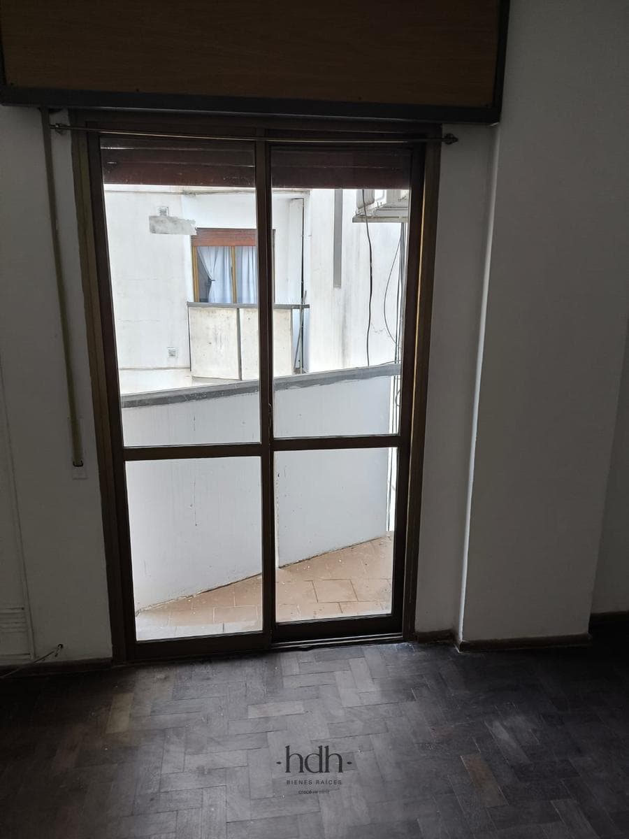 1-bedroom, 1-bathroom apartment for sale with a balcony in Nueva Córdoba