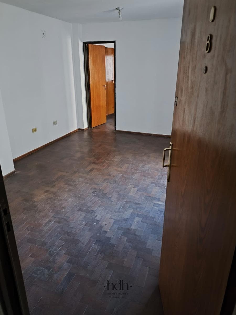 1-bedroom, 1-bathroom apartment for sale with a balcony in Nueva Córdoba