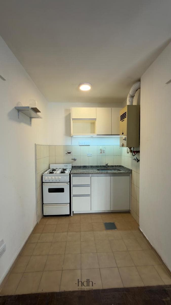1-bedroom, 1-bathroom apartment for sale with a balcony in Nueva Córdoba