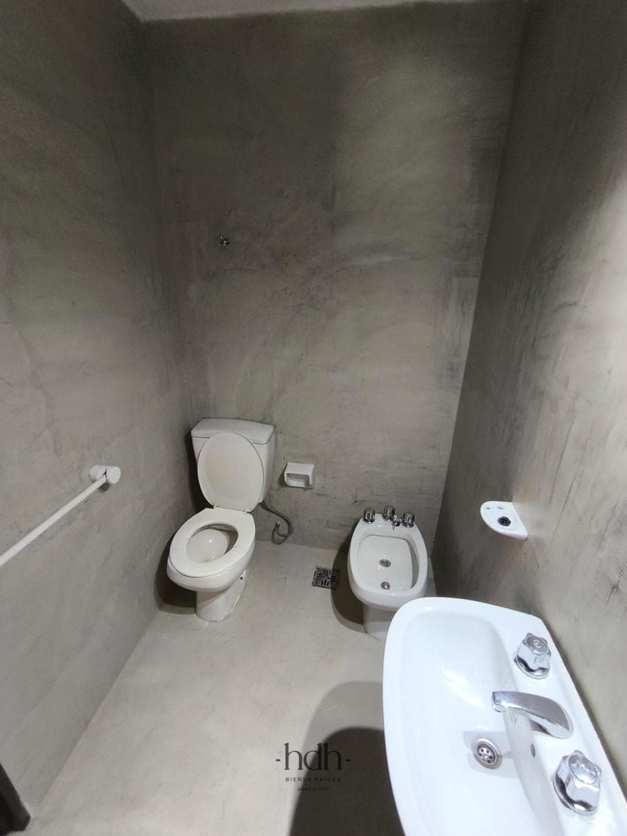 1-bedroom, 1-bathroom apartment for sale with a balcony in Nueva Córdoba