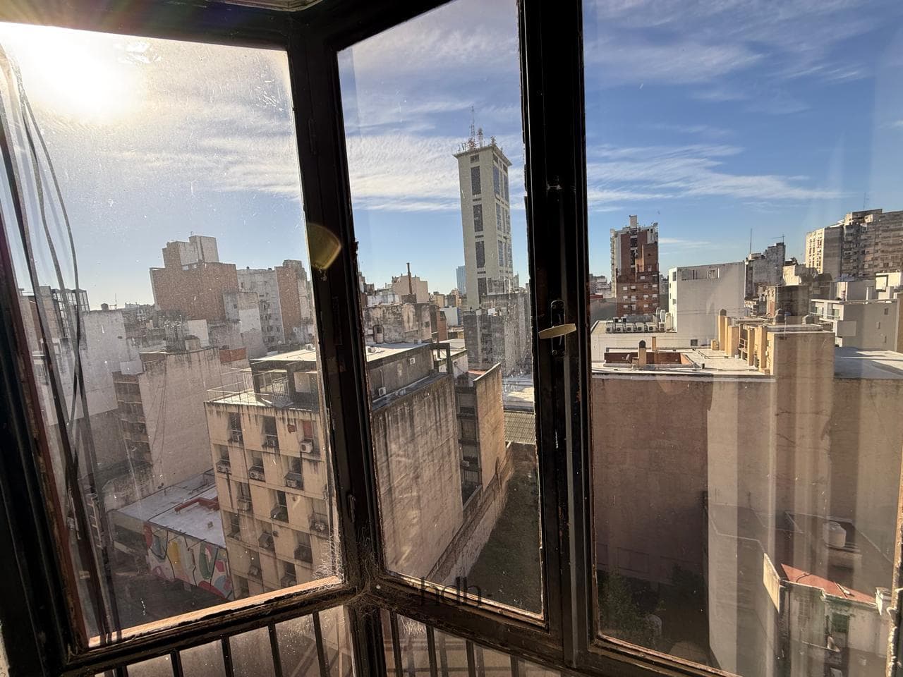 One-room apartment for sale in Downtown, 9th floor, bright and ideal for Airbnb