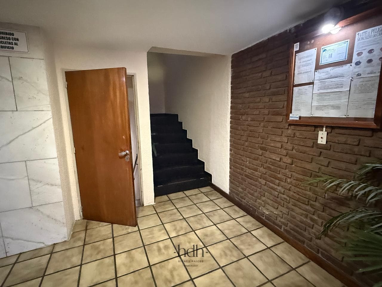 One-room apartment for sale in Downtown, 9th floor, bright and ideal for Airbnb