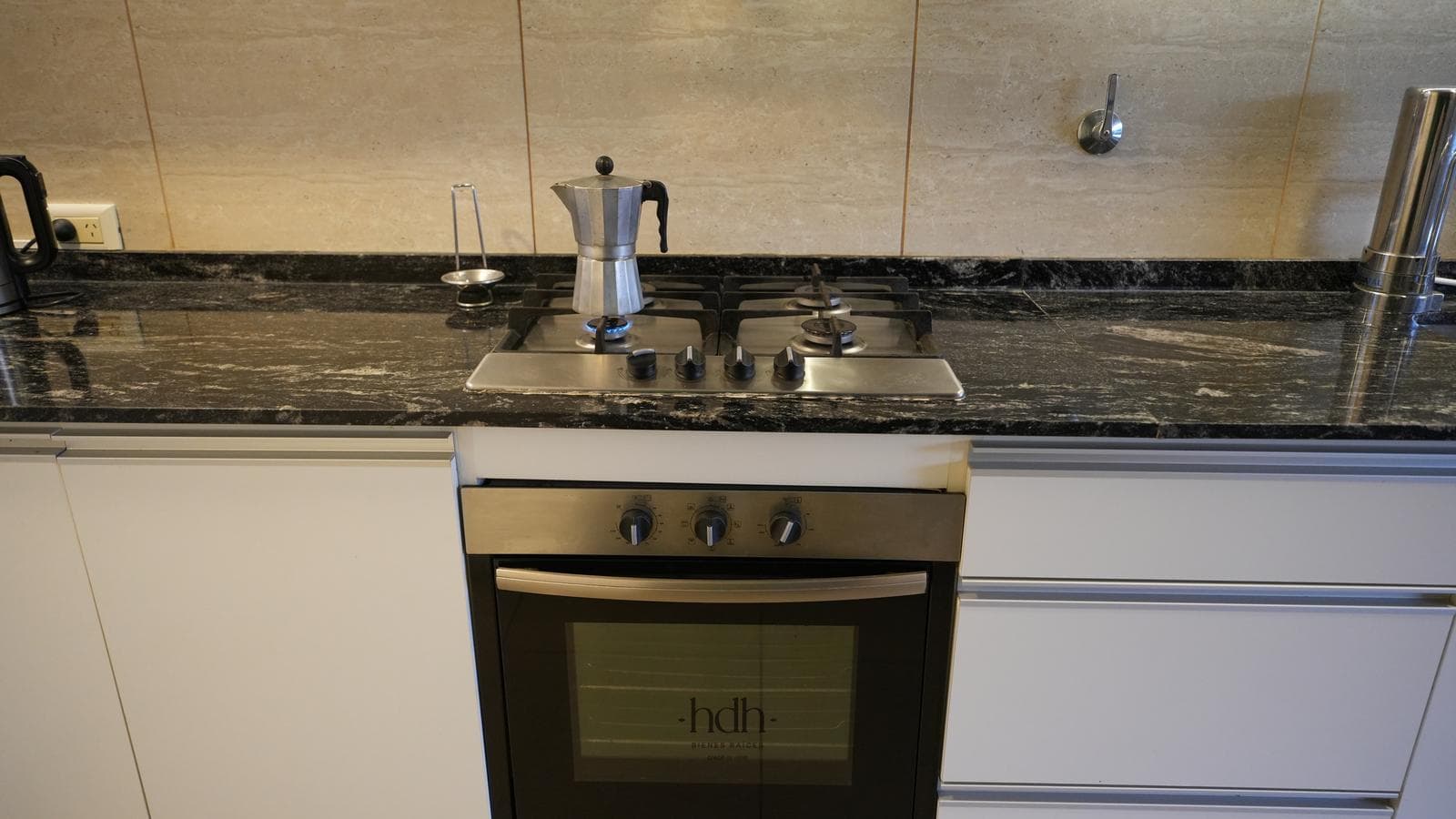 House for sale: 3 bedrooms, 2 bathrooms, pool, 24-hour security