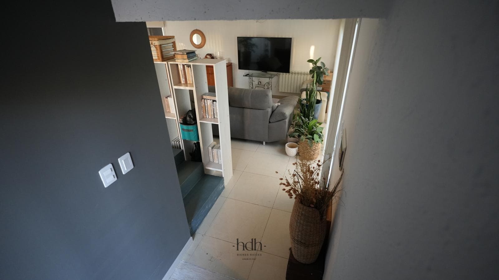 House for sale: 3 bedrooms, 2 bathrooms, pool, 24-hour security