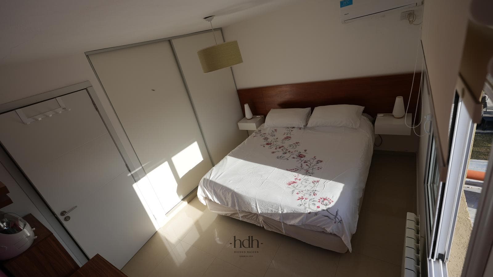 House for sale: 3 bedrooms, 2 bathrooms, pool, 24-hour security
