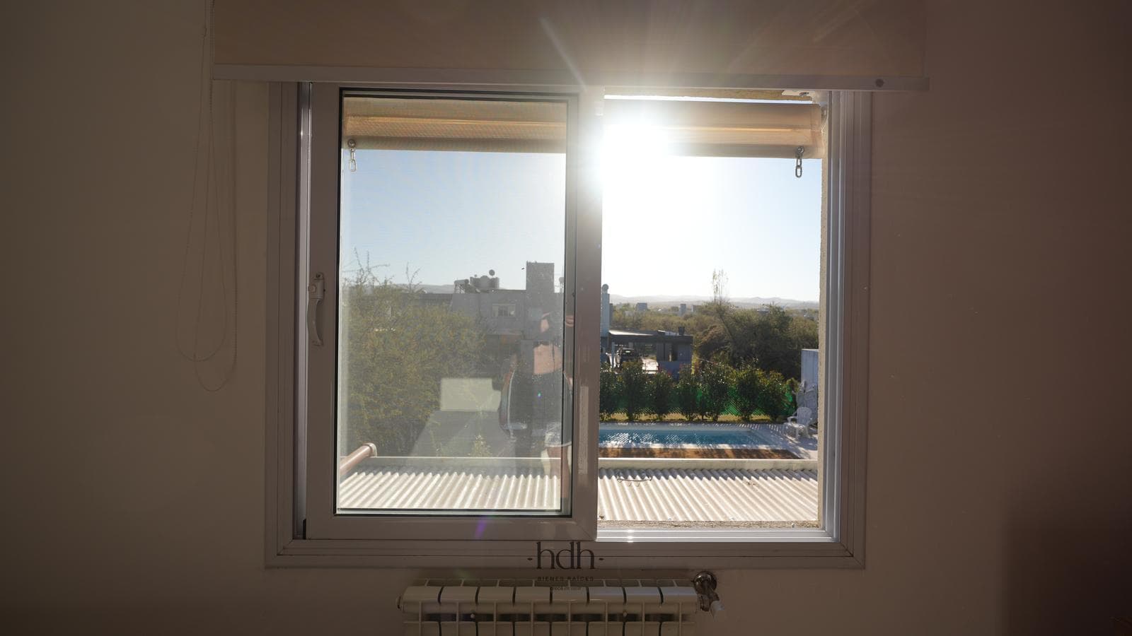 House for sale: 3 bedrooms, 2 bathrooms, pool, 24-hour security