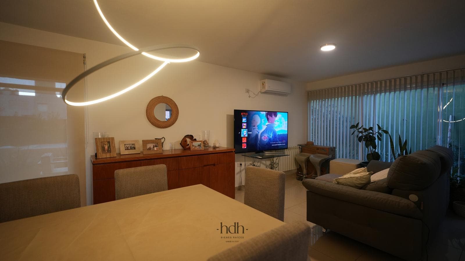 House for sale: 3 bedrooms, 2 bathrooms, pool, 24-hour security