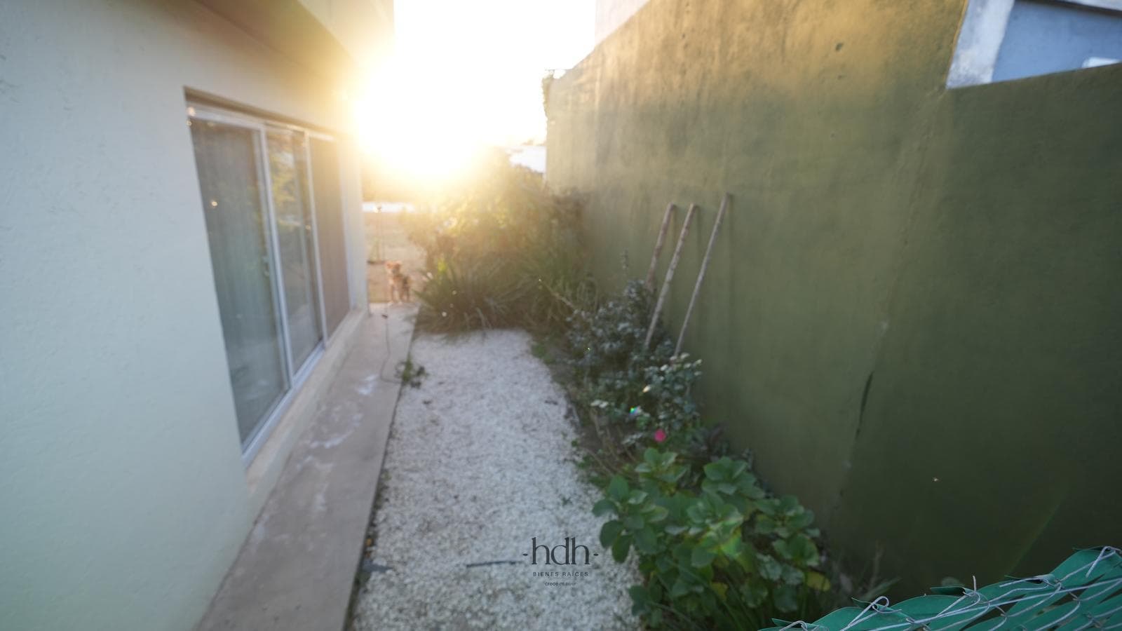 House for sale: 3 bedrooms, 2 bathrooms, pool, 24-hour security